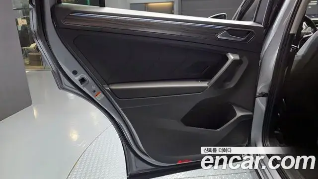Volkswagen Tiguan Allspace 2022 — Şəkil 17/40