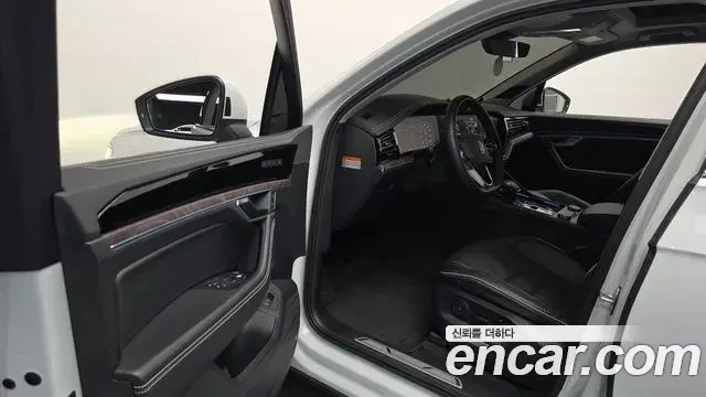 Volkswagen Touareg 2024 — Şəkil 17/32