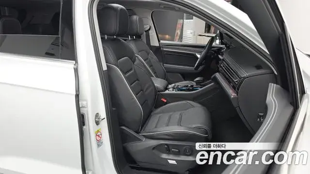 Volkswagen Touareg 2024 — Şəkil 18/32