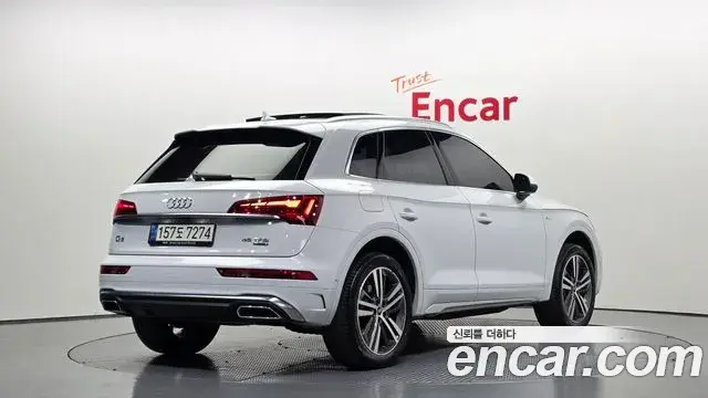 Audi Q5 2021 — ფოტო 10/33