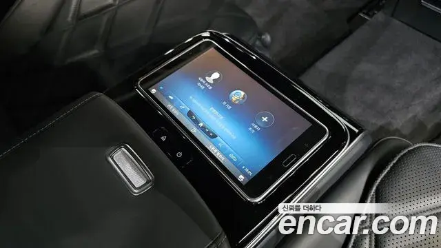 Mercedes-Benz S-Class 2021 — ფოტო 28/38