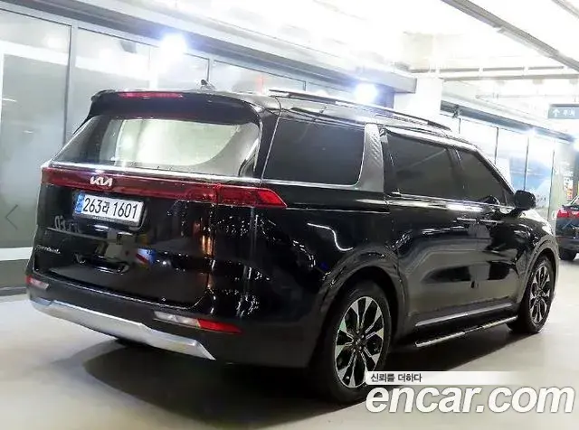 Kia Carnival 2021 — Photo 3/20