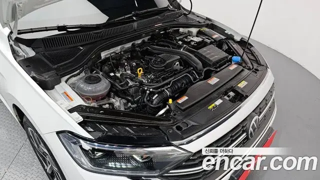 Volkswagen Jetta 2024 — Photo 29/35
