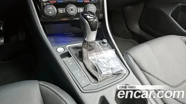 Volkswagen Jetta 2024 — Photo 35/35