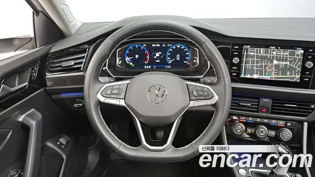 Volkswagen Jetta 2024 — Photo 17/35