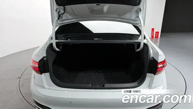 Volkswagen Jetta 2024 — Photo 20/35