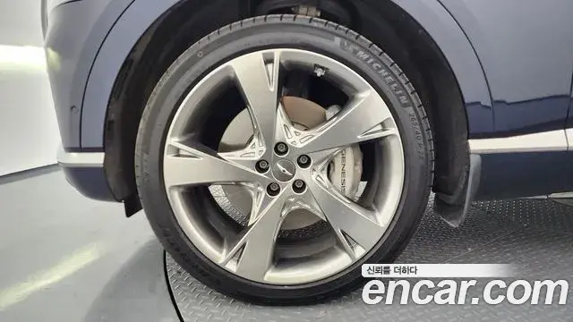 Genesis GV80 2020 — ფოტო 22/36