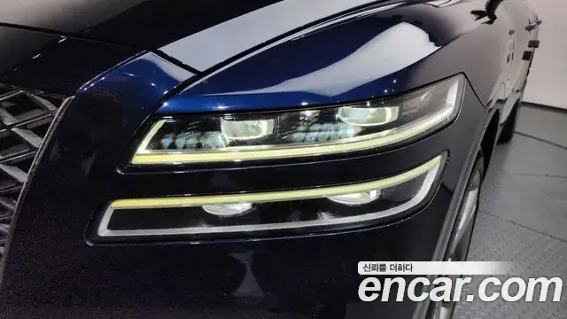 Genesis GV80 2020 — ფოტო 25/36