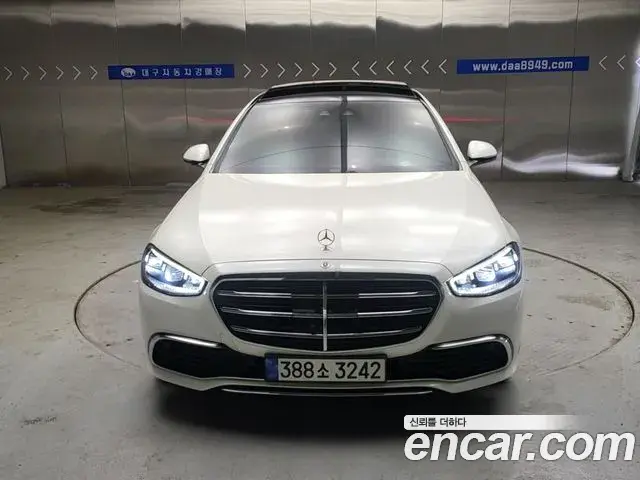 Mercedes-Benz S-Class 2021 — Photo 7/19