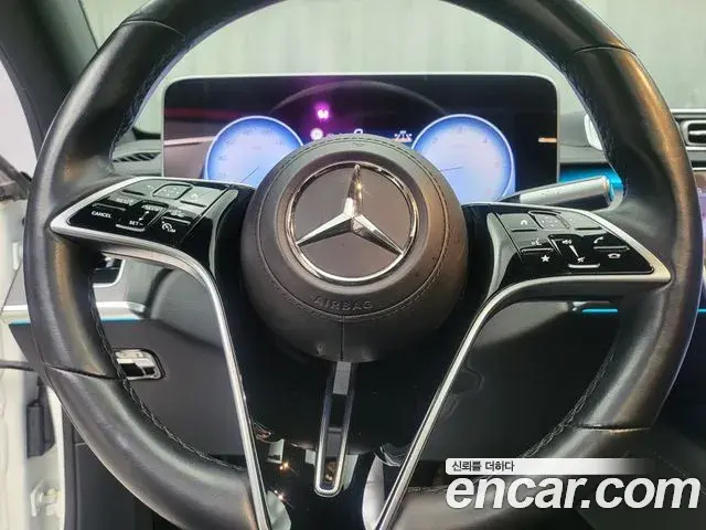 Mercedes-Benz S-Class 2021 — Photo 12/19