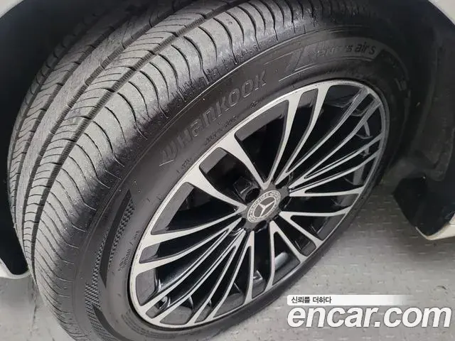 Mercedes-Benz S-Class 2021 — Photo 16/19