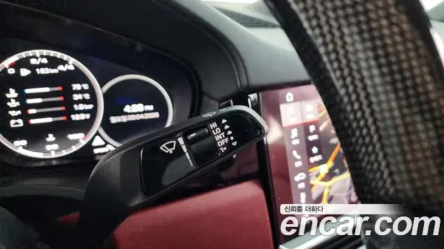 Porsche Cayenne 2021 — ფოტო 32/40