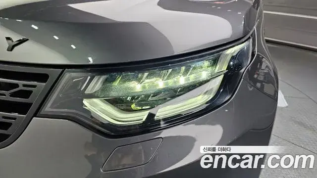 Land Rover Discovery 5 2019 — ფოტო 5/30