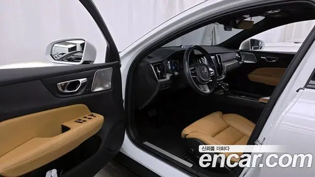 Volvo V60 Cross Country 2020 — Şəkil 6/33