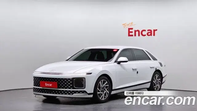 Hyundai Grandeur Hybrid 2024 — Photo 18/30
