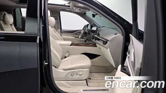 Cadillac Escalade 2024 — ფოტო 6/20