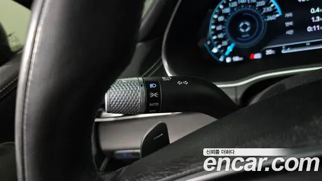 Genesis GV80 2020 — Photo 19/40