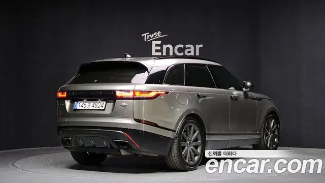 Land Rover Range Rover Velar 2019 — Photo 29/40