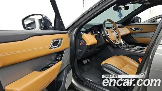 Land Rover Range Rover Velar 2019 — Photo 26/40