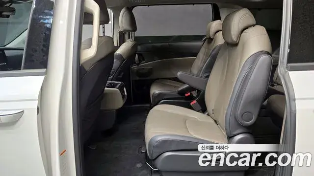 Kia Carnival 2024 — ფოტო 12/30