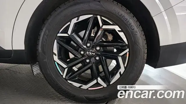 Kia Carnival 2024 — ფოტო 3/30