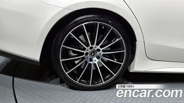 Mercedes-Benz CLS-Class 2020 — Фото 4/20