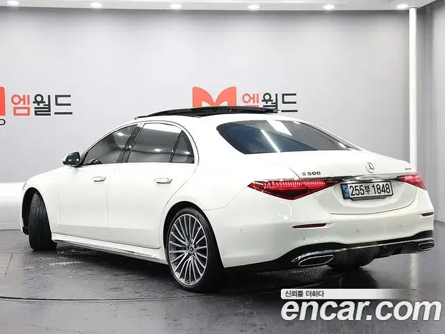 Mercedes-Benz S-Class 2023 — Photo 12/20