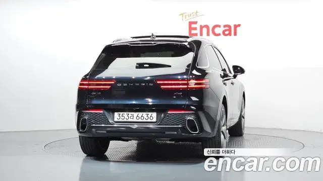 Genesis GV70 2022 — ფოტო 13/20