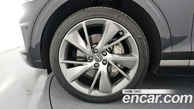Genesis GV70 2022 — ფოტო 20/20