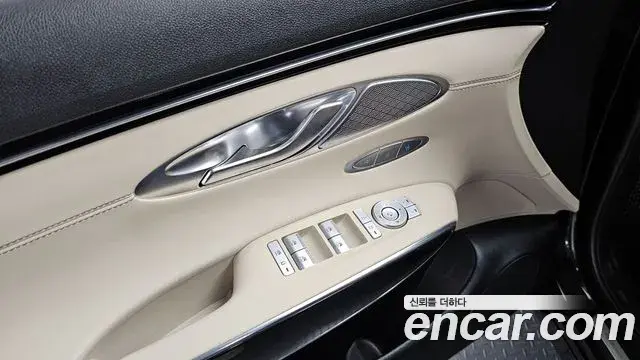 Genesis GV70 2022 — ფოტო 10/20