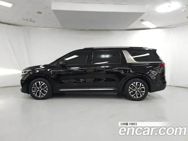 Kia Carnival 2022 — Photo 16/20