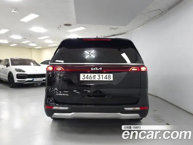 Kia Carnival 2022 — Photo 5/20