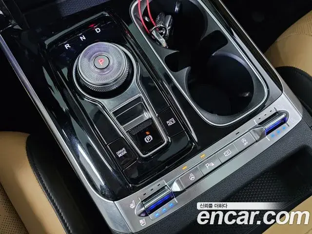 Kia Carnival 2022 — Photo 19/20