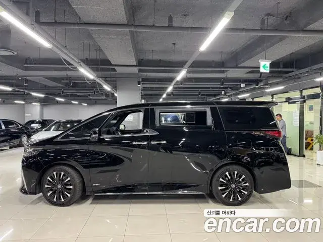 Toyota Alphard 2024 — Şəkil 12/14
