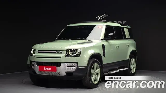Land Rover Defender 2023 — ფოტო 11/33