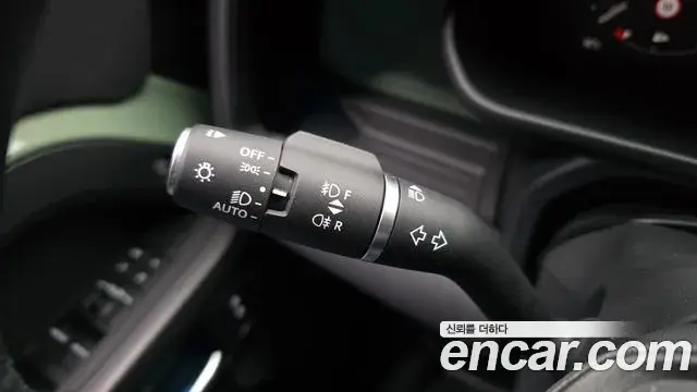Land Rover Defender 2023 — ფოტო 22/33
