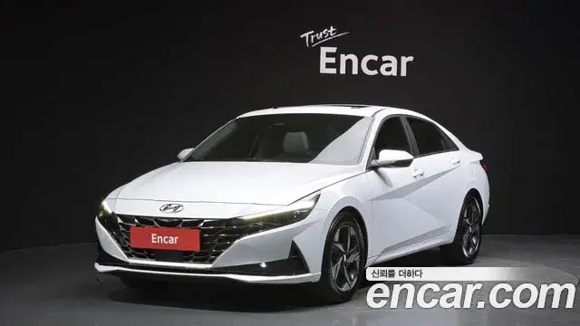 Hyundai The New Avante Hybrid 2021 — ფოტო 19/20