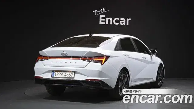 Hyundai The New Avante Hybrid 2021 — ფოტო 12/20