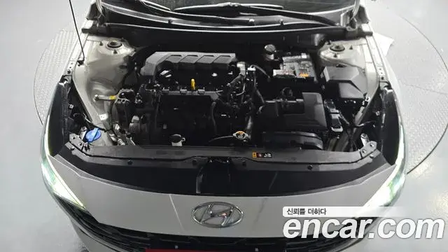 Hyundai The New Avante Hybrid 2021 — ფოტო 15/20