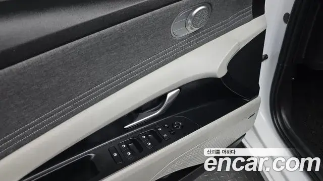 Hyundai The New Avante Hybrid 2021 — ფოტო 10/20