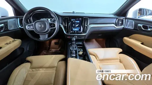 Volvo V60 Cross Country 2019 — ფოტო 10/20