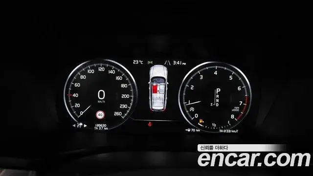 Volvo V60 Cross Country 2019 — ფოტო 7/20