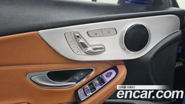 Mercedes-Benz C-Class 2019 — Şəkil 24/30