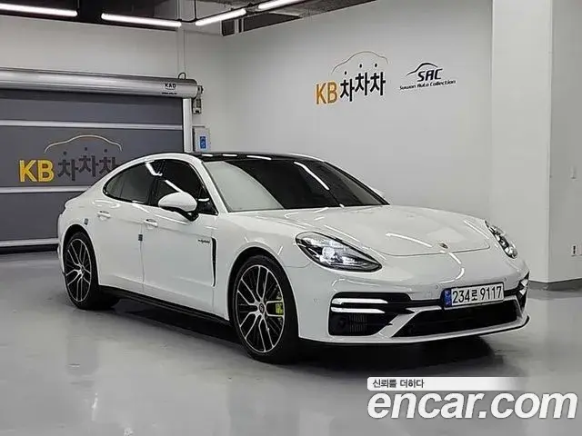 Porsche Panamera 2021 — Şəkil 1/18