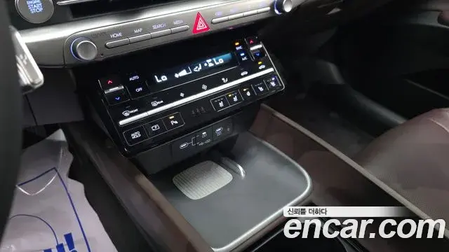 Hyundai Grandeur 2023 — Фото 17/20