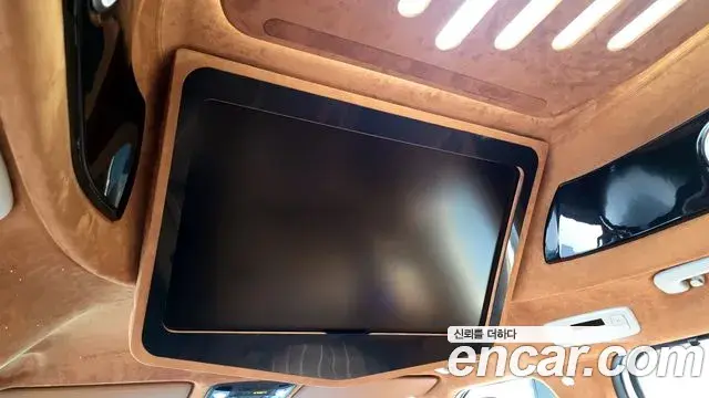 Kia Carnival 2025 — Фото 16/20