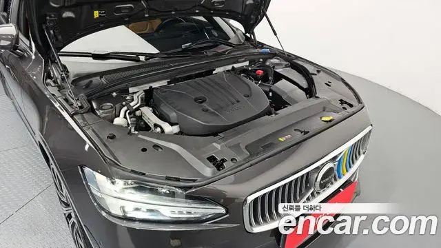 Volvo S90 2022 — ფოტო 4/20