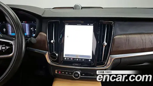 Volvo S90 2022 — ფოტო 16/20