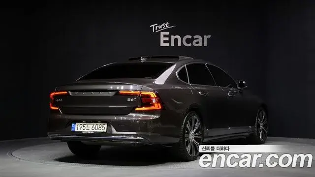 Volvo S90 2022 — ფოტო 12/33