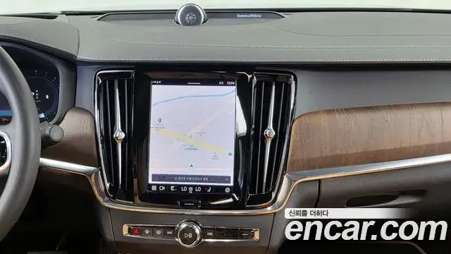 Volvo S90 2022 — ფოტო 11/33